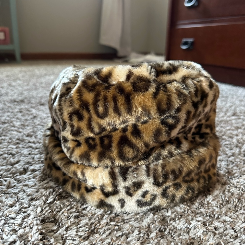 Animal print faux fur hat